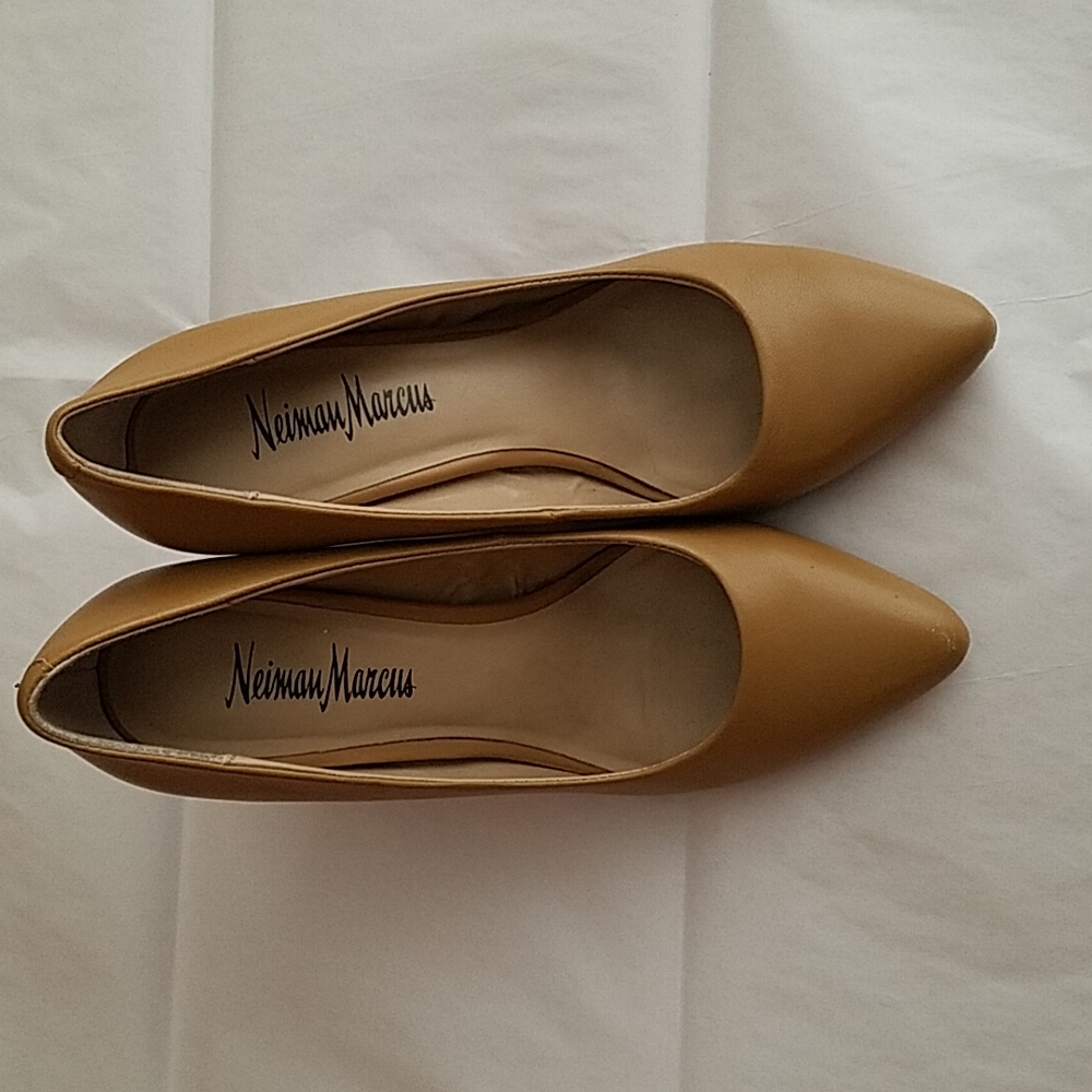 Neiman Marcus Shoes,Leather